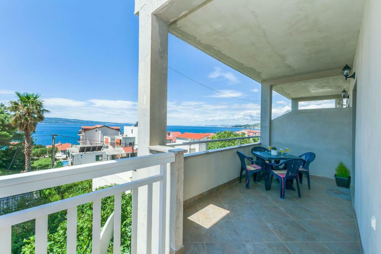 Apartments Kristina Omiš Esterno foto