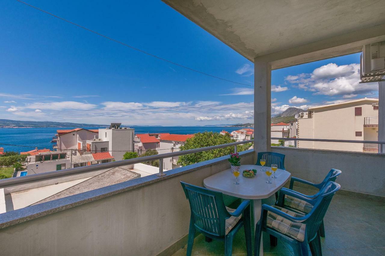 Apartments Kristina Omiš Esterno foto
