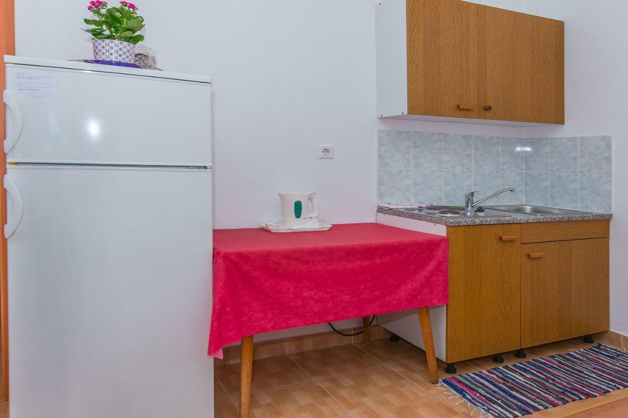 Apartments Kristina Omiš Esterno foto
