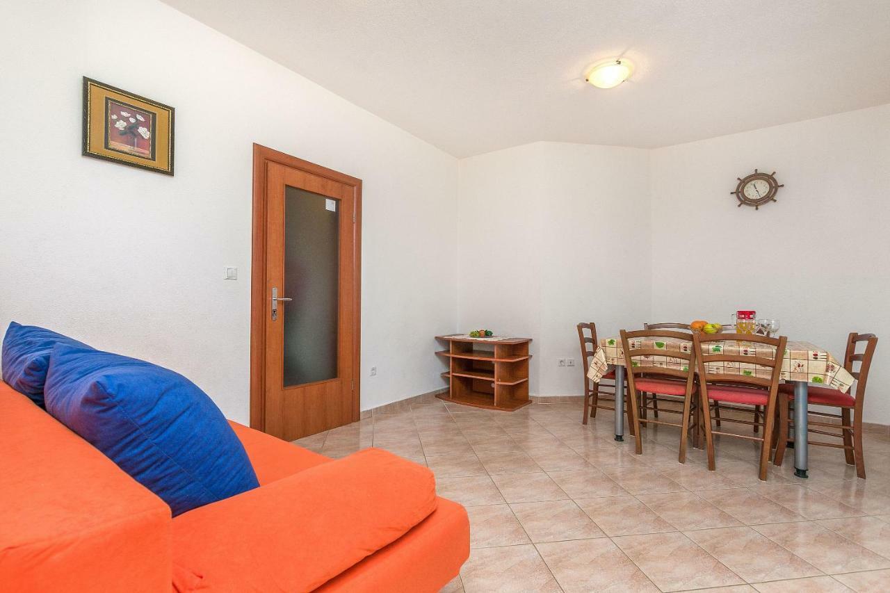 Apartments Kristina Omiš Esterno foto
